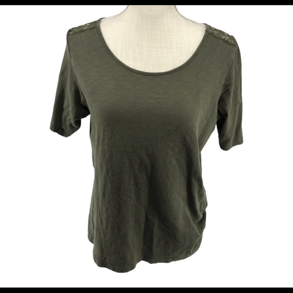 Christopher & Banks Woman’s Green Petite Medium Top Size Large
